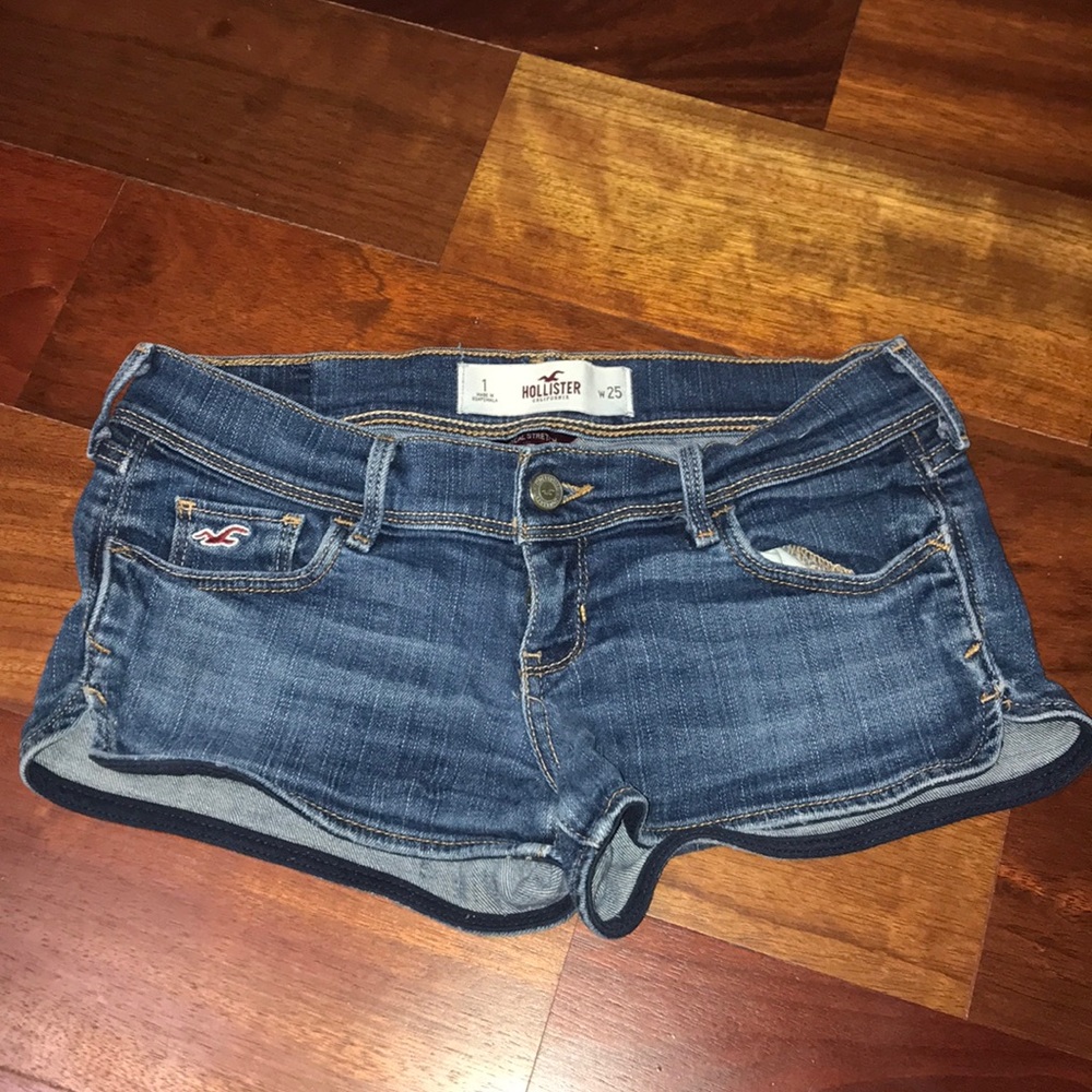Hollister Jean shorts